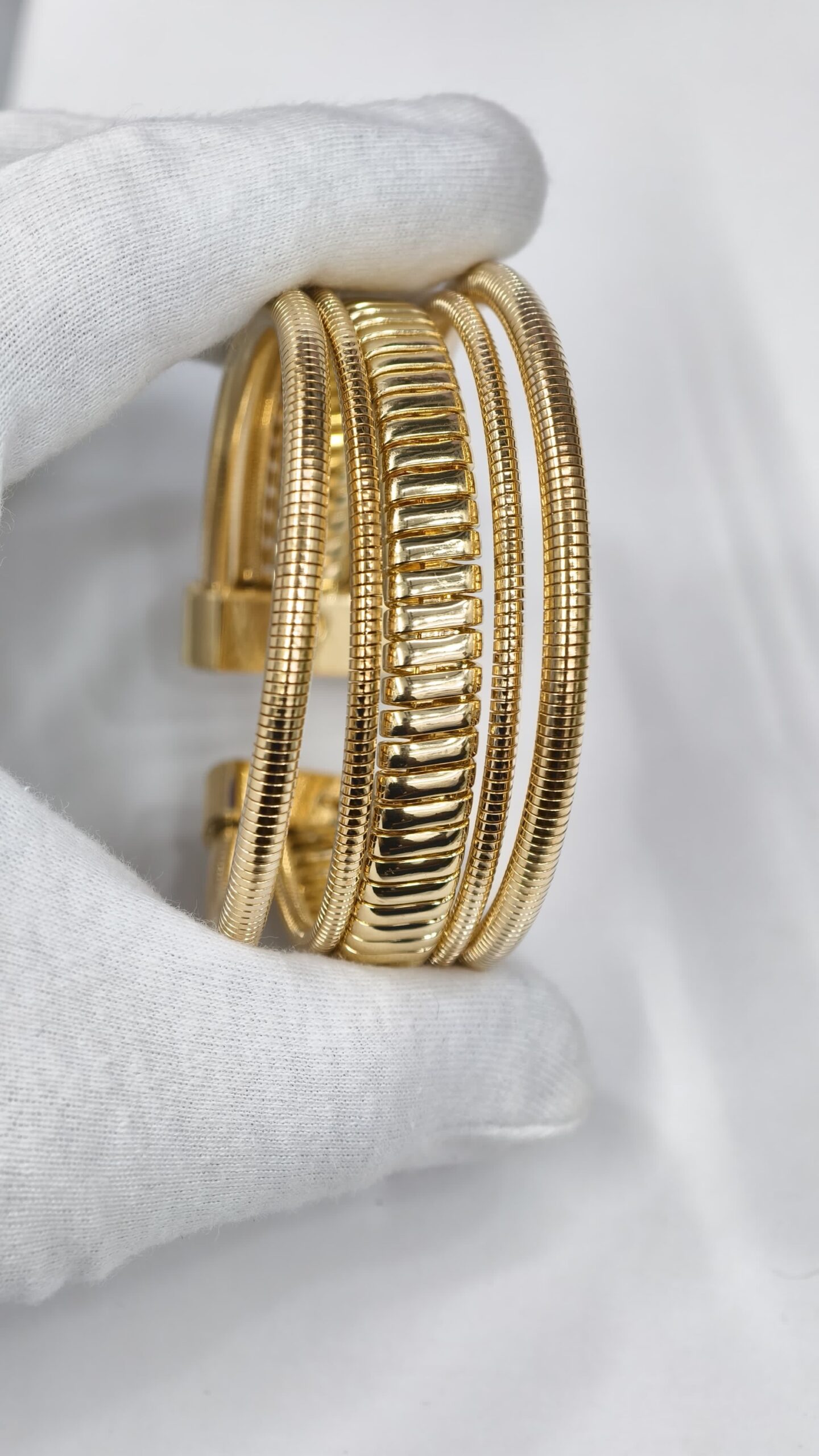 e6a9f4d2-8756-4139-ae5f-12467d508c1e